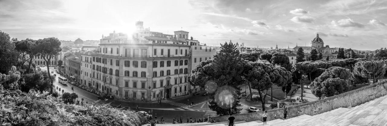 Home At Rome Vatican Apartment&Rooms Bagian luar foto