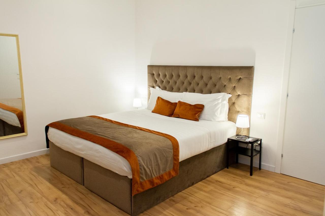Home At Rome Vatican Apartment&Rooms Bagian luar foto
