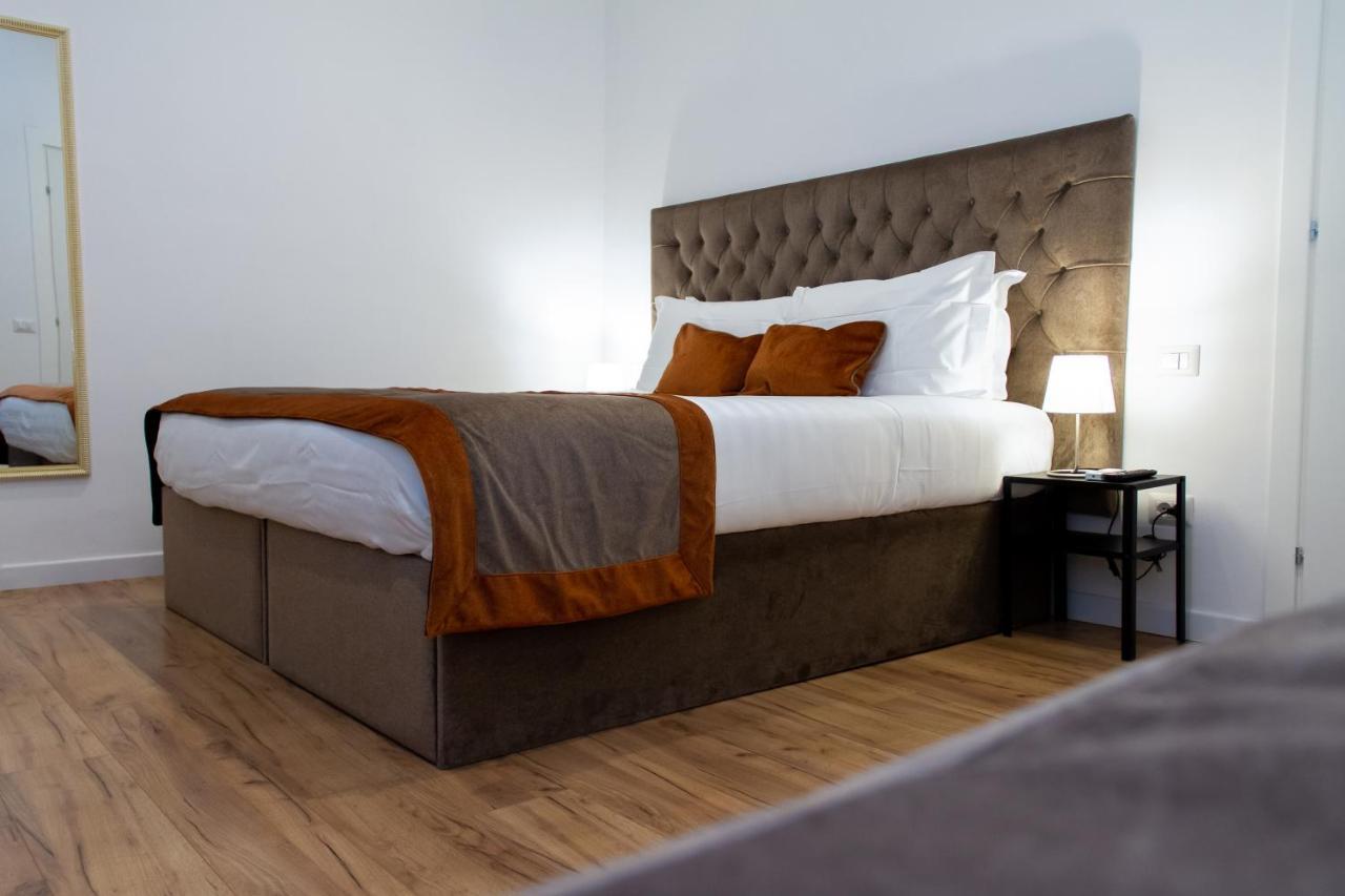 Home At Rome Vatican Apartment&Rooms Bagian luar foto