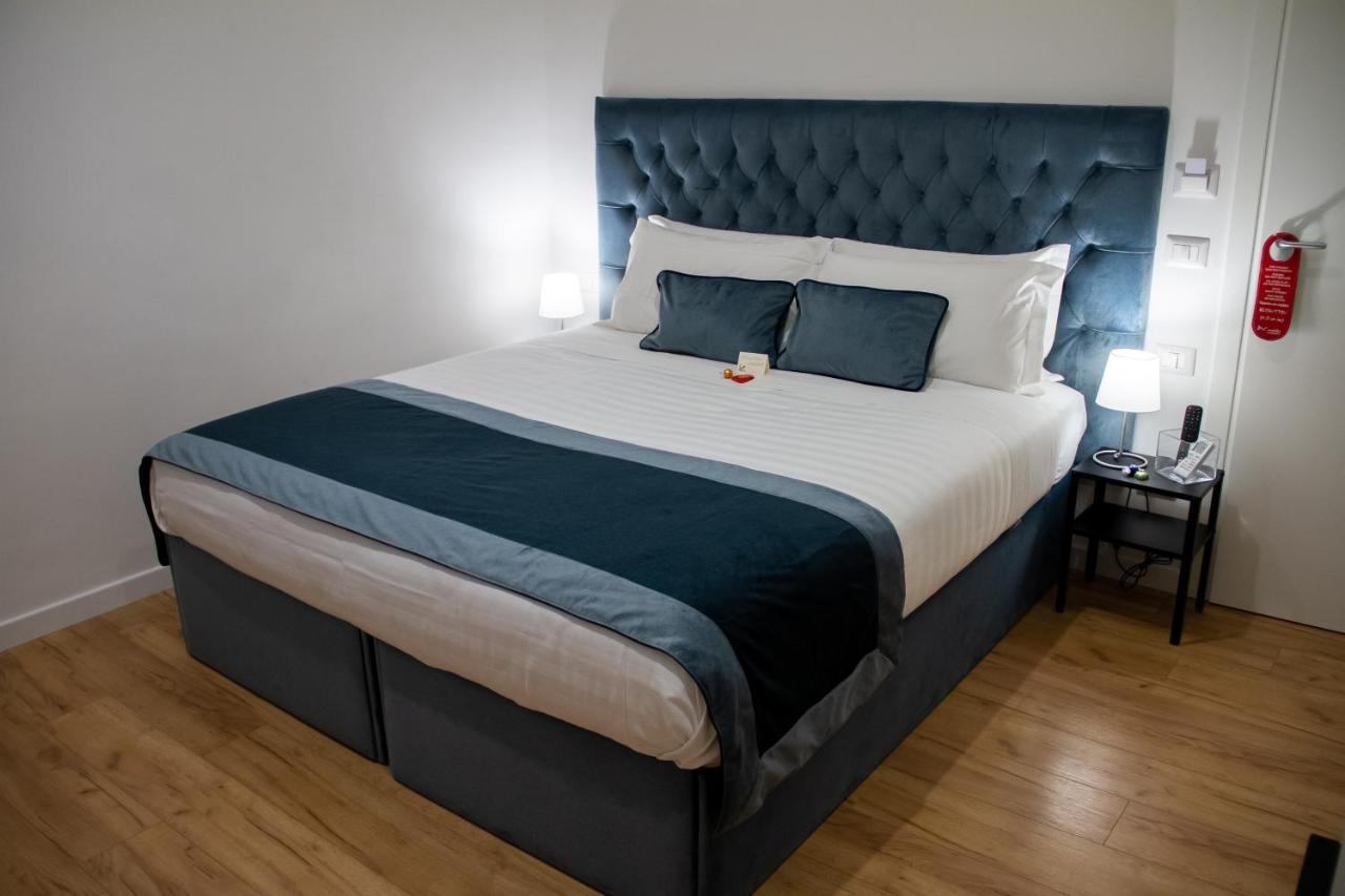 Home At Rome Vatican Apartment&Rooms Bagian luar foto