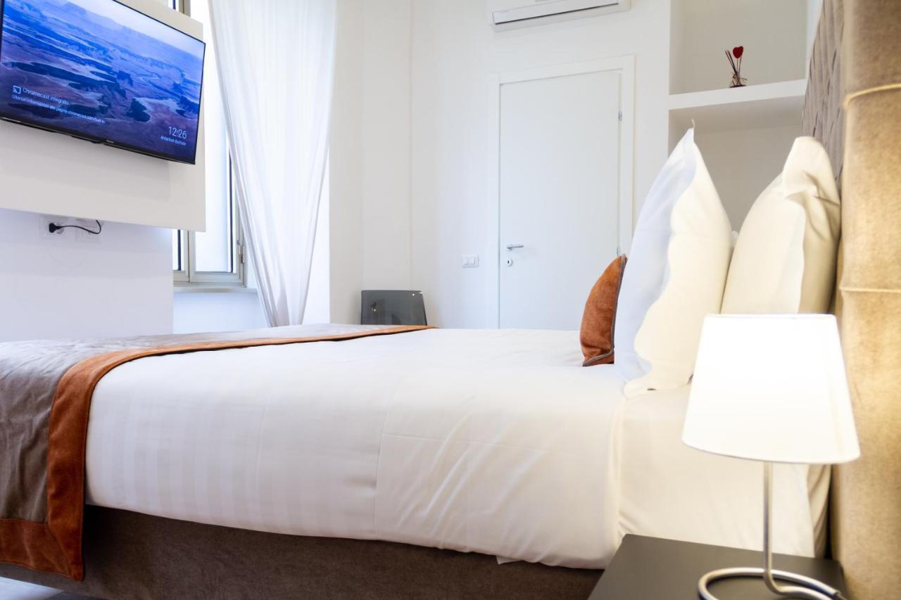 Home At Rome Vatican Apartment&Rooms Bagian luar foto