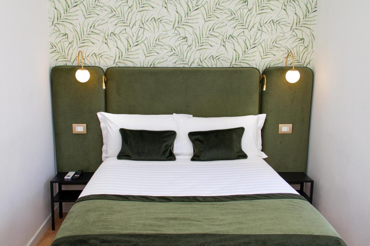 Home At Rome Vatican Apartment&Rooms Bagian luar foto